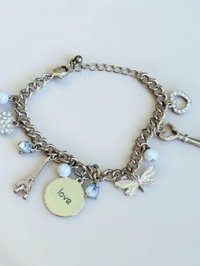 Vintage Gold Tone Travel Charm Bracelet & Eiffel Tower